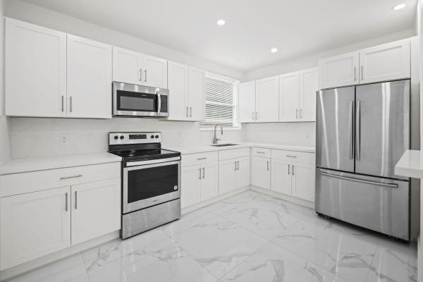 332 NW 97th St, Unincorporated Dade County, Florida 33150, image 3