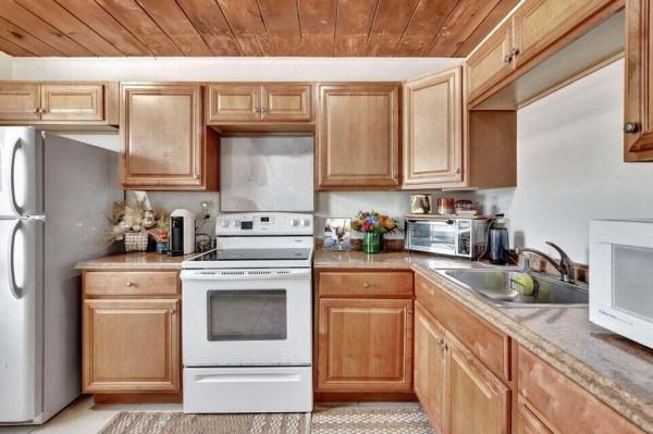Linns, 327 SE 3rd Ave, Delray Beach, Florida 33483, image 1