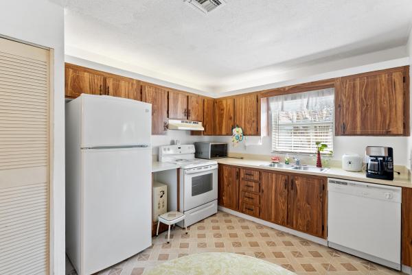 High Point Of Fort Pierce, 1234 S Lakes End Dr #A, Fort Pierce, Florida 34982, image 3