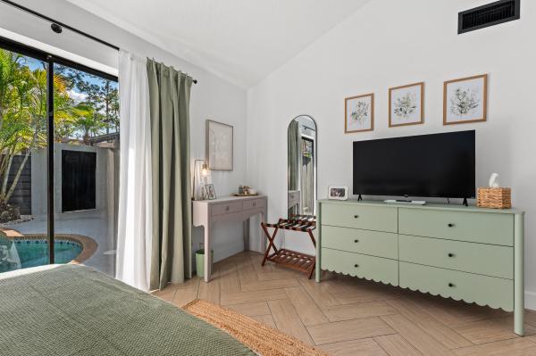 Sugar Pond Manor, 1277 Periwinkle Pl, Wellington, Florida 33414, image 1
