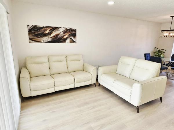 835 Salem Ln, Lake Worth, Florida 33467, image 3