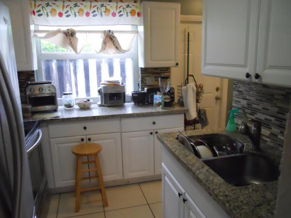 Central Oakland Park, 3290 NE 10th Ave, Oakland Park, Florida 33334, image 1