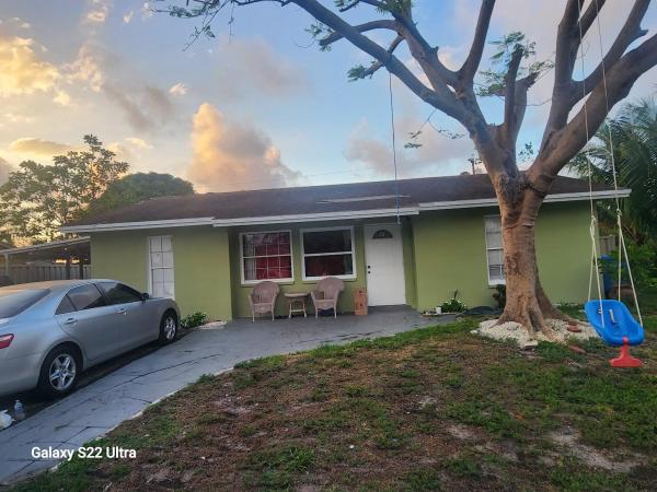 Lantana Heights, 1441 W Central St, Lantana, Florida 33462, image 1