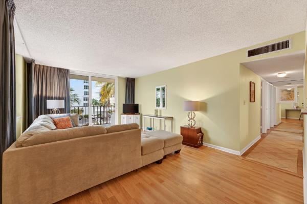 Tradewinds Of Pompano, 1009 N Ocean Blvd #312, Pompano Beach, Florida 33062, image 2