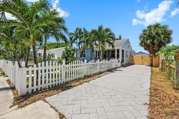 Lake Worth Town, 915 N K St, Lake Worth Beach, Florida 33460, image 1