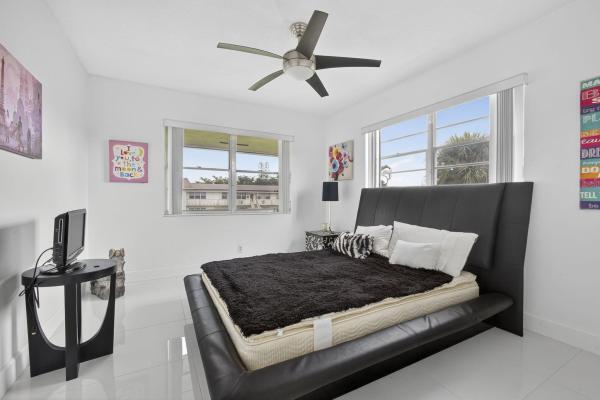 160 Easthampton G, West Palm Beach, Florida 33417, image 1