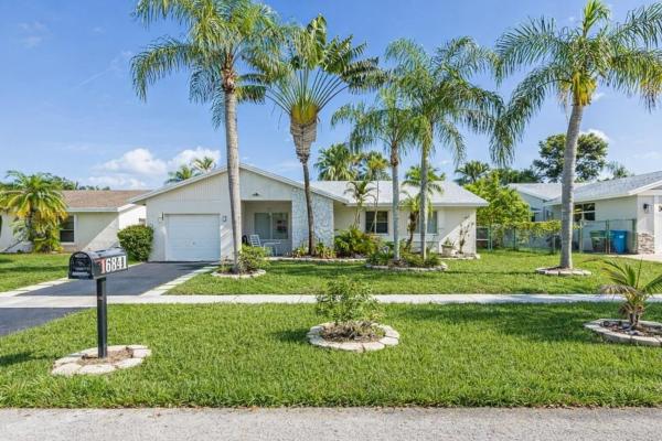 Bonaventure Lakes, 16841 Royal Poinciana Dr, Weston, Florida 33326, image 1