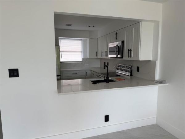 Royal Park, 112 Royal Park Dr #4B, Oakland Park, Florida 33309, image 1