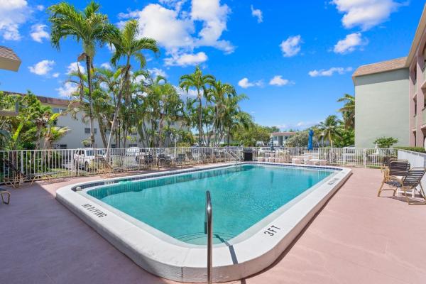 Garden Isles, 100 SE 6th Ave #304, Pompano Beach, Florida 33060, image 3
