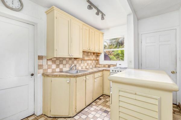 Estates Of South Palm Beach, 214 Conniston Rd, West Palm Beach, Florida 33405, image 3