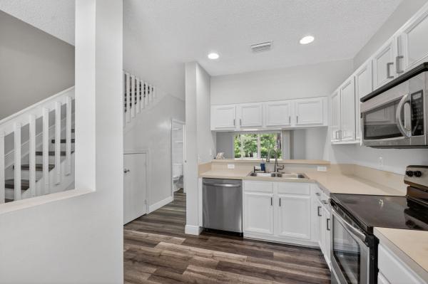 Palmbrooke Townhomes, 4980 Palmbrooke Cir, West Palm Beach, Florida 33417, image 1