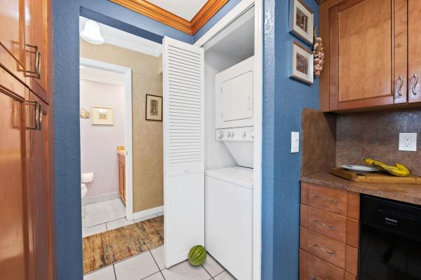 Canongate, 8004 Lagos De Campo Blvd #C-203, Tamarac, Florida 33321, image 1