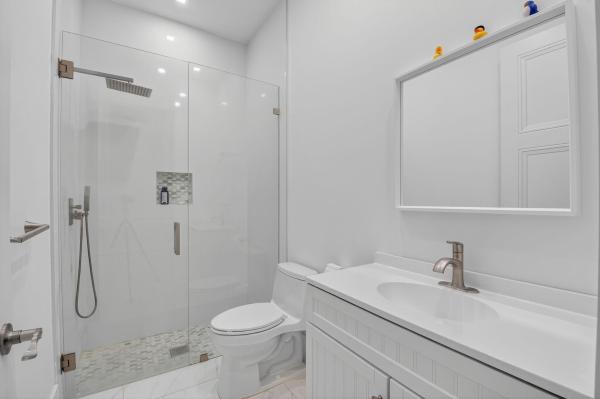 Boca Raton Riviera, 711 NE 6th St, Boca Raton, Florida 33432, image 1