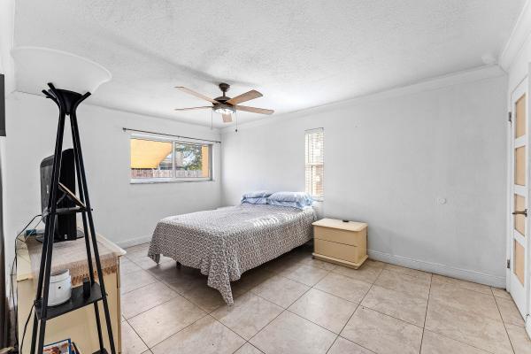 250 NW 43rd Pl, Deerfield Beach, Florida 33064, image 2