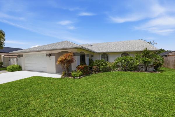 Huntington Woods, 191 Parkwood Dr, Royal Palm Beach, Florida 33411, image 1