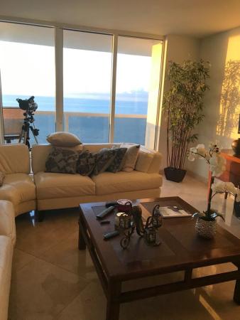 Beach Club 1, 1850 S Ocean Dr #4202, Hallandale Beach, Florida 33009, image 1