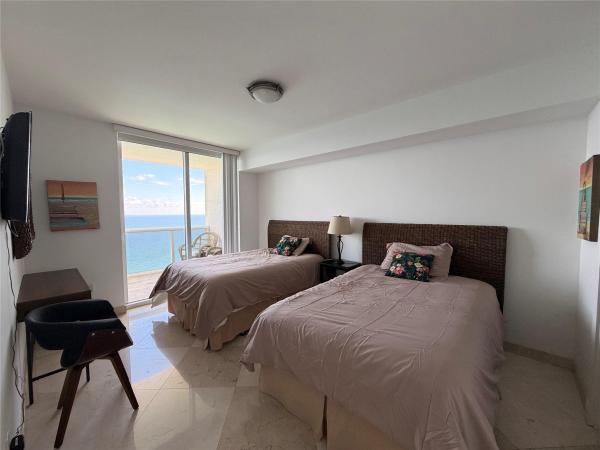 Beach Club 1, 1850 S Ocean Dr #4202, Hallandale Beach, Florida 33009, image 2