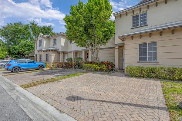 Marsh Harbour, 2037 Nassau Dr, Riviera Beach, Florida 33404, image 3