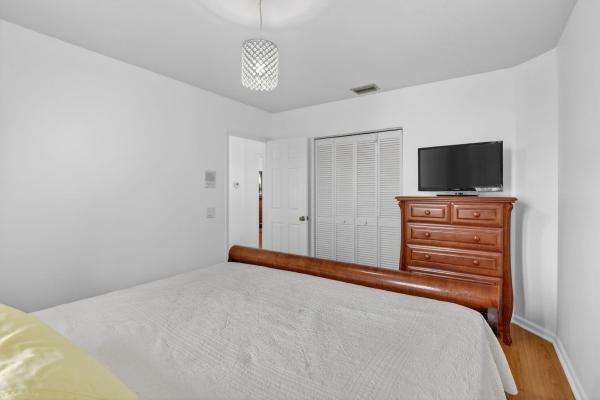 Heritage Lake, 711 Heritage Way, Weston, Florida 33326, image 2