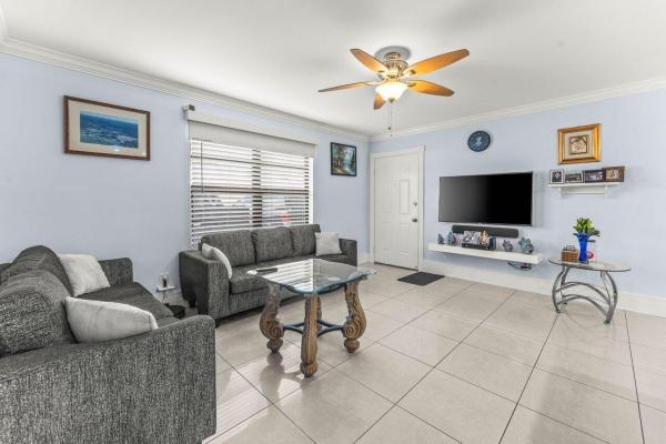 5954 Longbow Ln #5, West Palm Beach, Florida 33415, image 3