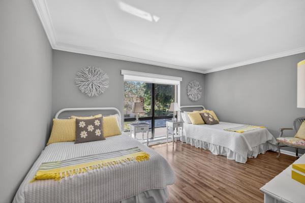 605 Brackenwood Cv, Palm Beach Gardens, Florida 33418, image 2