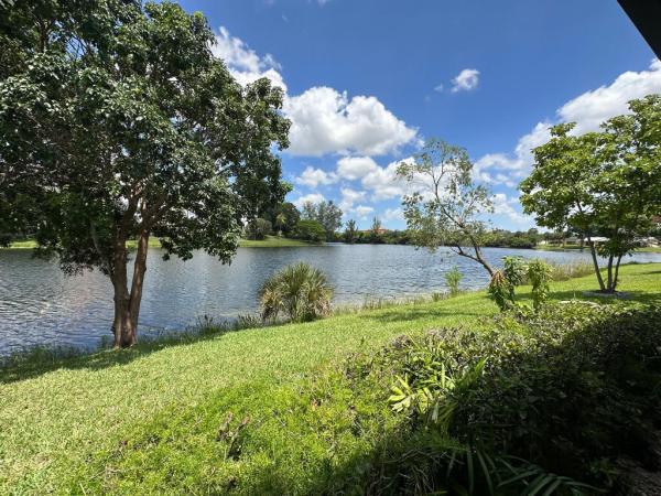 Courts Of Inverrary, 6517 Racquet Club Dr #49, Lauderhill, Florida 33319, image 3