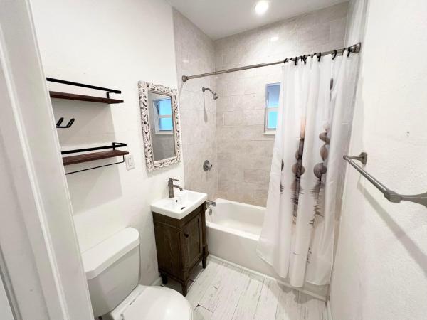 Sunshine Park, 431 Ardmore Rd, West Palm Beach, Florida 33401, image 2