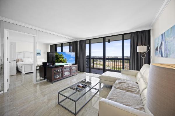 Jefferson Tower, 2425 Presidential Way #PH-2, West Palm Beach, Florida 33401, image 1