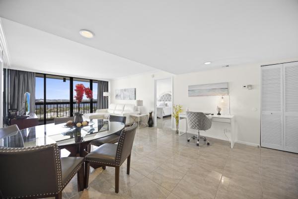 Jefferson Tower, 2425 Presidential Way #Ph2, West Palm Beach, Florida 33401, image 1