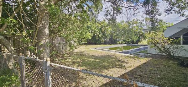 Kelsey City, 860 W Jasmine Dr, Lake Park, Florida 33403, image 1