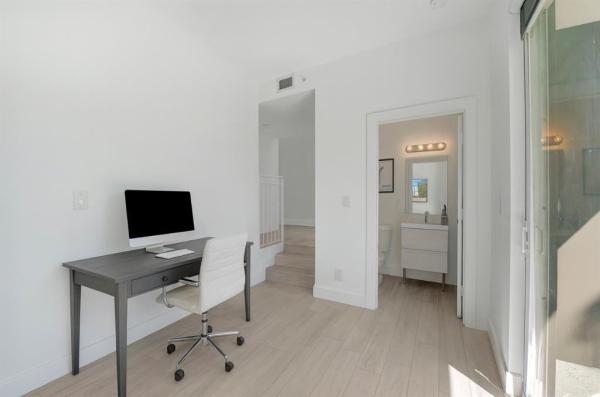 New Harbor Lofts, 703 SE 16th Ct, Fort Lauderdale, Florida 33316, image 1