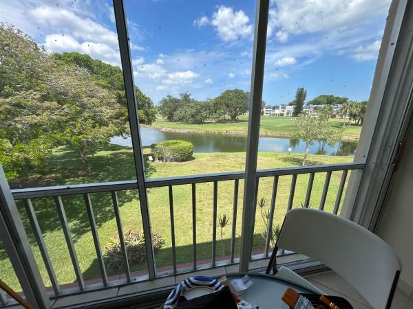 Oriole Golf & Tennis Club 2, 1020 Country Club Dr #302, Margate, Florida 33063, image 2