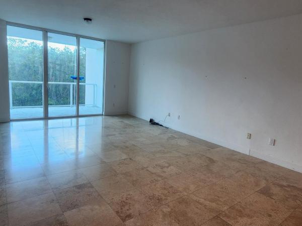 One Fifty One At Biscayne, 15051 Royal Oaks Ln #202, North Miami, Florida 33181, image 2