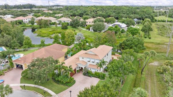 Bay Tree At Palm Beach Plantation, 9241 Madewood Ct, West Palm Beach, Florida 33411, image 2