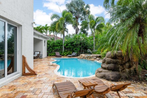 Bay Tree At Palm Beach Plantation, 9241 Madewood Ct, West Palm Beach, Florida 33411, image 1