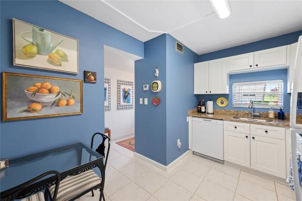 Hollybrook Golf & Tennis Club, 9420 S Hollybrook Lake Dr #109, Pembroke Pines, Florida 33025, image 3