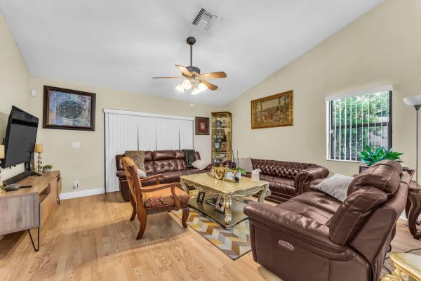 Tara Lakes West, 143 W Tara Lakes Dr Dr, Boynton Beach, Florida 33436, image 3