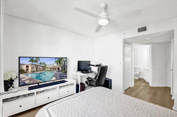 Village East, 2125 SE 10th Ave #1008, Fort Lauderdale, Florida 33316, image 1