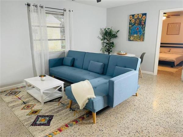 Croissant Park, 316 SW 15th St #1-4, Fort Lauderdale, Florida 33315, image 1