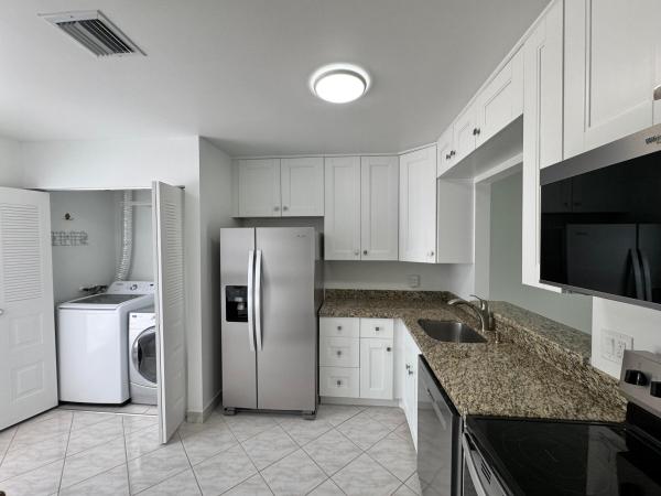 Camelot Village, 6846 Moonlit Dr, Delray Beach, Florida 33446, image 2
