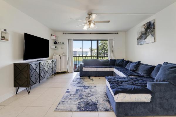 3630 Alder Dr #E2, West Palm Beach, Florida 33417, image 2