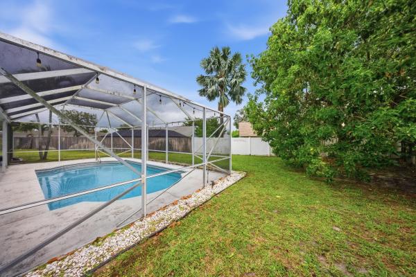 Huntington Woods, 145 Roycourt Cir, Royal Palm Beach, Florida 33411, image 1