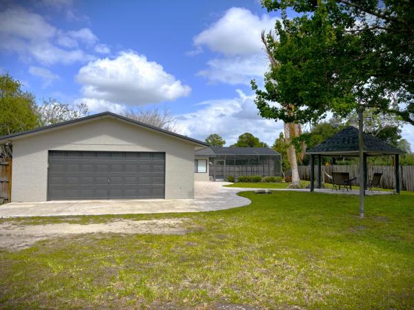 202 SW Crescent Ave, Port St. Lucie, Florida 34984, image 2