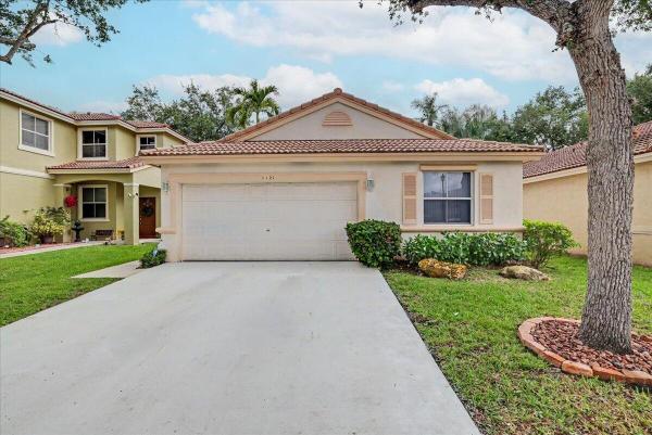 Lake Windermere At Indigo Lakes, 5421 NW 50th Ct, Coconut Creek, Florida 33073, image 1