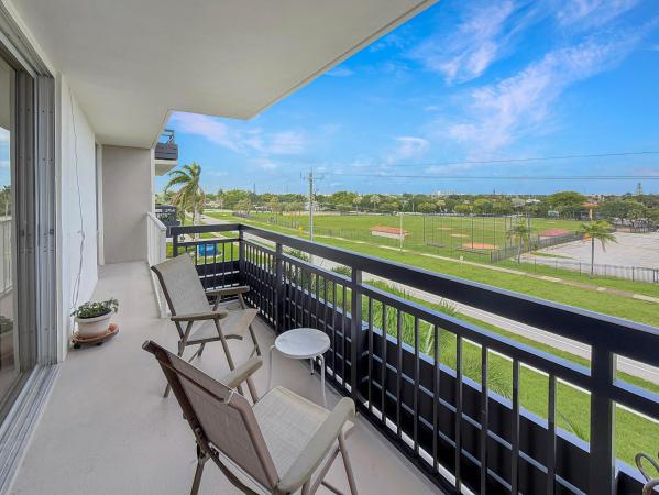 Starlite, 555 NW 4th Ave #4010, Boca Raton, Florida 33432, image 1