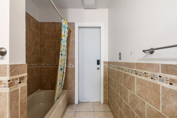 Oakwood, 9919 SW 1st Ct, Coral Springs, Florida 33071, image 2