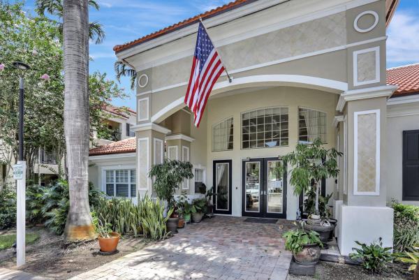 Poinciana Place, 5800 W Sample Rd #207, Lake Worth, Florida 33067, image 1