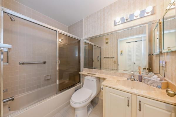 10439 S Circle Lake Dr #201, Boynton Beach, Florida 33437, image 2