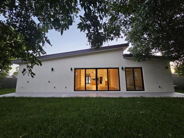 Miami Gardens Estates, 131 Miami Gardens Rd, West Park, Florida 33023, image 1