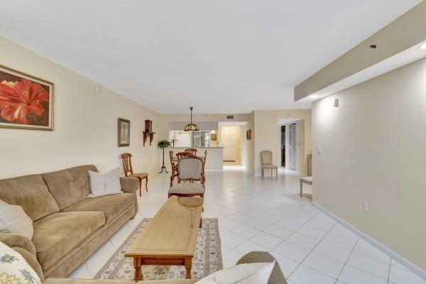 5842 Crystal Shores Dr #105, Boynton Beach, Florida 33437, image 1
